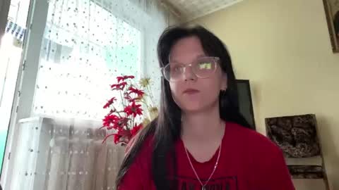 alisiamccormick online show from July 21, 9:22 am