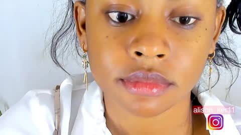 Snapshot of alison_ker chatting on February 9, 9:47 am Sofias house online show from February 9, 9:47 am