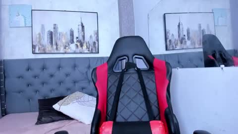 Alison online show from October 4, 9:12 pm