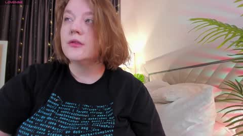 Snapshot of alissa_styles chatting on February 2, 3:17 pm Alissa online show from February 2, 3:17 pm