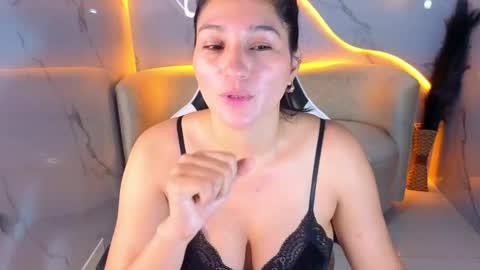 alisson_tx_ online show from May 21, 9:43 pm