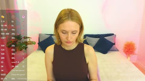 alisssarose online show from May 14, 9:46 pm