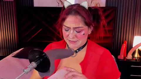 Aliyahs stone online show from February 25, 1:47 pm