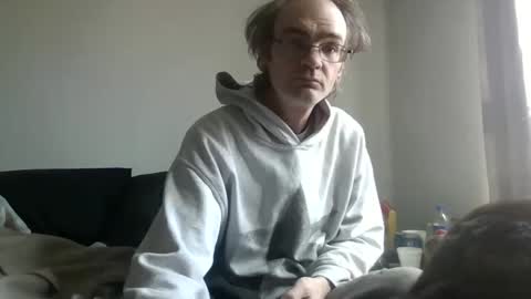 J online show from March 28, 6:20 pm