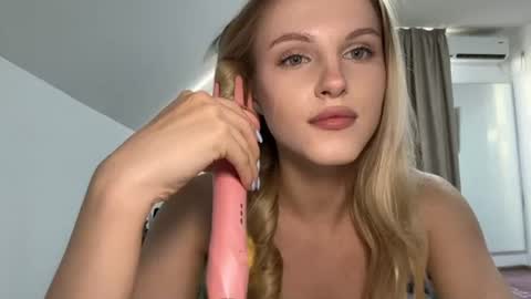 Kate online show from July 1, 4:15 pm