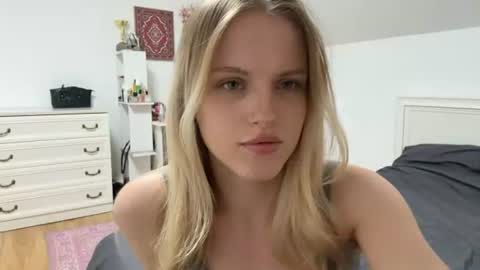 Kate online show from July 6, 1:08 pm