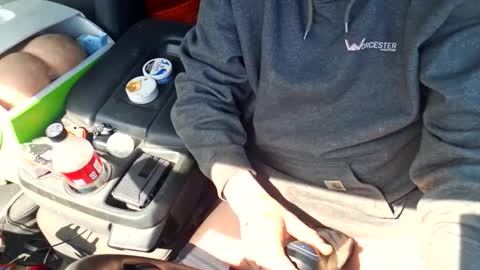 allaloneandhorny81 online show from April 12, 5:39 pm