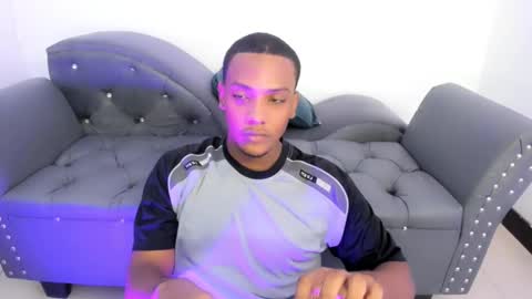 Angel online show from December 5, 9:44 am