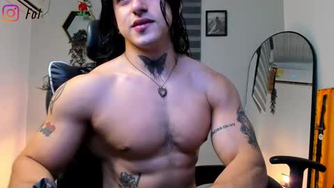 Snapshot of allen_rosse chatting on September 28, 2:20 am independent model 3 online show from September 28, 2:20 am