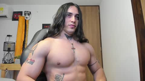 Snapshot of allen_rosse chatting on December 21, 3:58 am independent model 3 online show from December 21, 3:58 am
