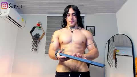 Snapshot of allen_rosse chatting on October 2, 2:32 am independent model 3 online show from October 2, 2:32 am