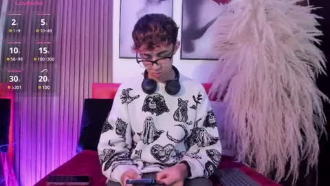 Allen online show from November 20, 3:38 am