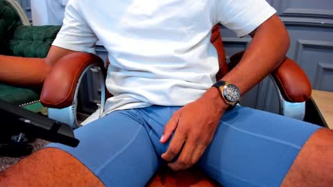                                 Help me reach 100 likes online show from December 16, 8:48 pm