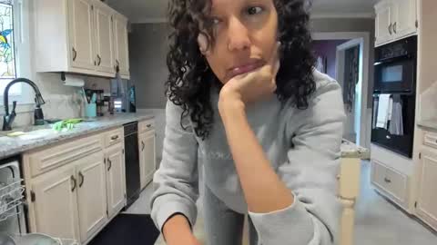 Snapshot of allgood4u chatting on February 23, 6:56 pm wishlist on bio online show from February 23, 6:56 pm