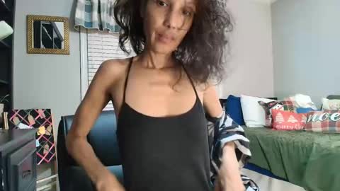 wishlist on bio online show from December 14, 1:56 am