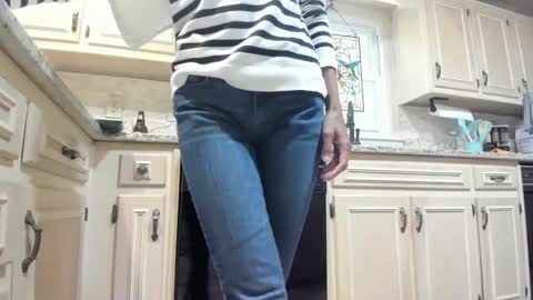 Snapshot of allgood4u chatting on September 8, 4:17 pm wishlist on bio online show from September 8, 4:17 pm