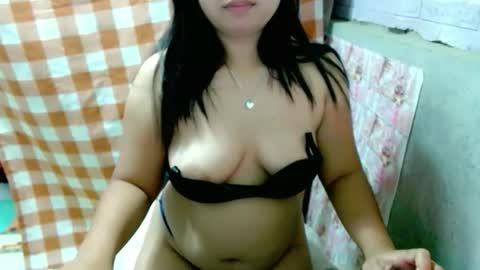 allianahpetit online show from December 13, 7:53 pm