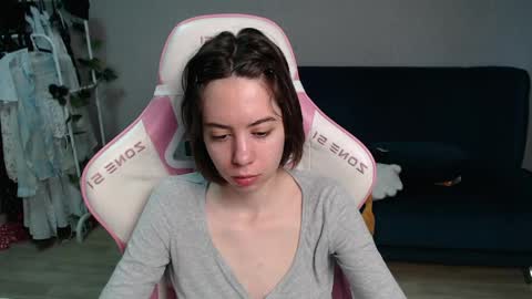 alice online show from April 13, 12:15 am