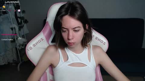 Snapshot of allie_hazie chatting on September 10, 12:22 am alice online show from September 10, 12:22 am
