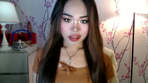 Snapshot of allirah20x chatting on January 23, 12:57 am Allirah online show from January 23, 12:57 am