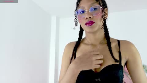 ALLIS0N IK  online show from May 21, 4:52 am