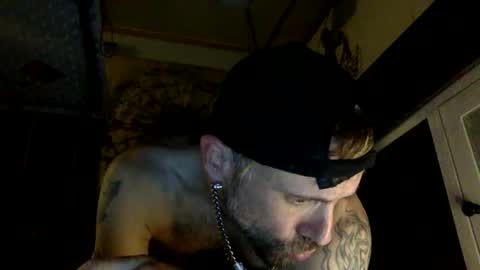 Snapshot of allitrunnin chatting on September 29, 6:12 am allitrunnin online show from September 29, 6:12 am