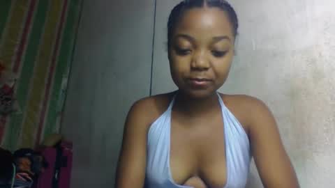 allizida01 online show from May 14, 3:32 pm
