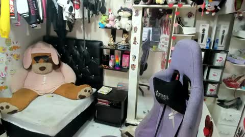 allsson_miller online show from April 21, 1:42 am