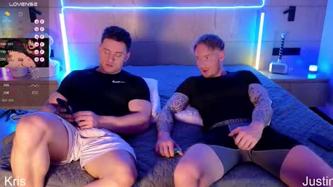 Justin online show from December 3, 8:53 pm