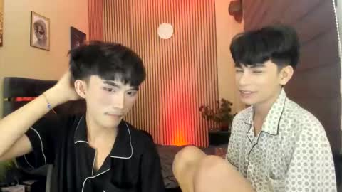 kim and josh online show from October 29, 8:49 am