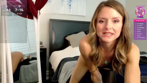 Snapshot of alluring_aurora_amor chatting on September 12, 4:25 am Aurora online show from September 12, 4:25 am