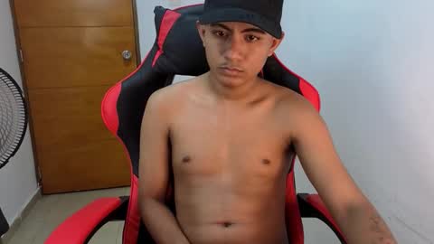 alluringangel01 online show from March 2, 5:19 am