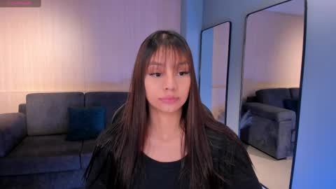 Snapshot of allyjensen chatting on February 24, 10:37 am Alisson online show from February 24, 10:37 am