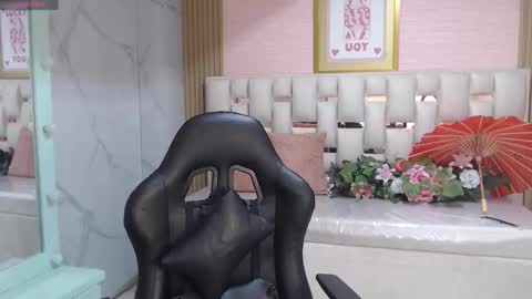 Allysa  online show from December 14, 3:24 am