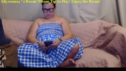 Allyssamay online show from May 26, 3:01 am