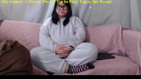 Allyssamay online show from March 28, 9:54 am