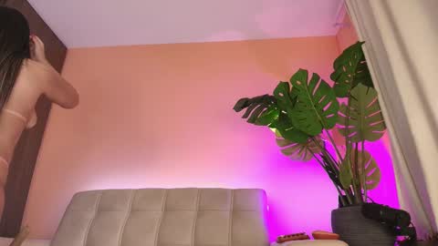 Alma Castillo online show from October 30, 2:45 am