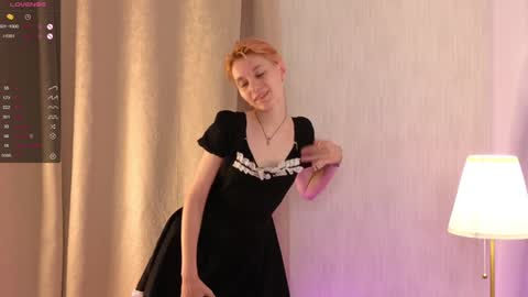 almawood online show from January 18, 1:40 pm