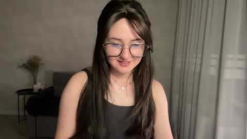 Anna online show from May 7, 8:48 pm