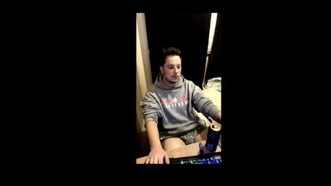 Snapshot of alolanmonke chatting on October 11, 11:41 pm alolanmonke online show from October 11, 11:41 pm