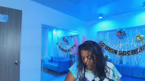 Alondra  online show from December 23, 3:56 am