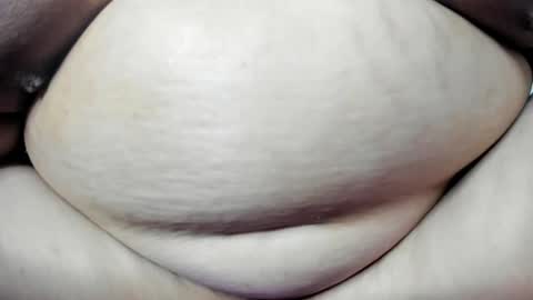 Snapshot of alondra_zaens chatting on February 10, 11:34 pm Alondra online show from February 10, 11:34 pm