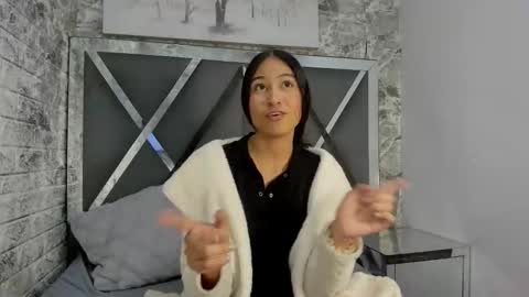 Alondra online show from March 31, 4:40 pm