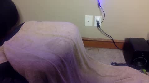 ALongwhitedick online show from September 9, 5:35 pm