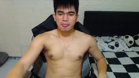 Snapshot of alpha_rider chatting on December 12, 5:31 am Angelo online show from December 12, 5:31 am