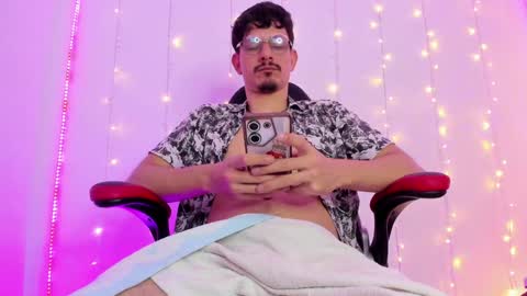 Mark Shiall online show from January 5, 7:39 pm