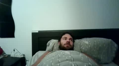 Snapshot of alphah_hunk chatting on October 5, 8:49 pm alphah_hunk online show from October 5, 8:49 pm