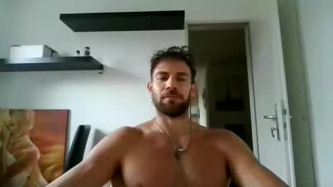 Snapshot of alphah_hunk chatting on September 22, 3:16 pm alphah_hunk online show from September 22, 3:16 pm