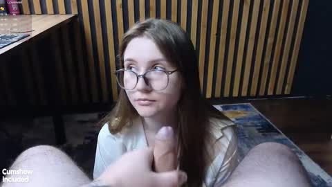 Snapshot of alpugh chatting on September 9, 7:03 pm Woland Alice Pugh online show from September 9, 7:03 pm