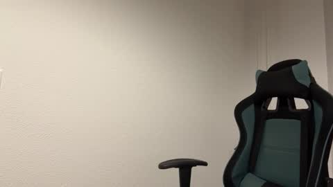 Amelia online show from April 15, 7:58 pm